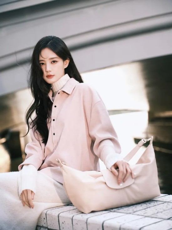 台湾歌手坣娜因肺腺癌去世 享年59岁