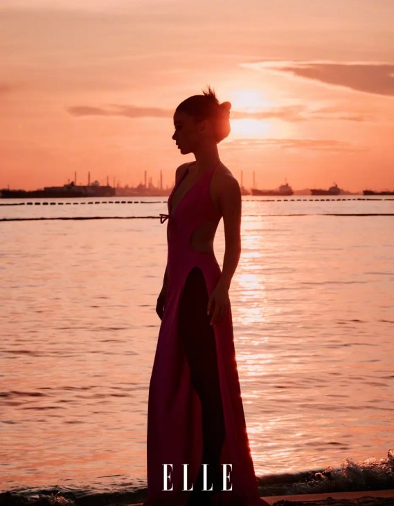 她即将出道的女团名称被评为