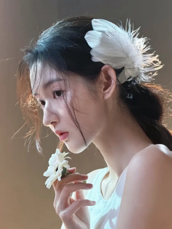 红毯即战场：《阿凡达 3》首映礼背后的明星形象管理系统博弈