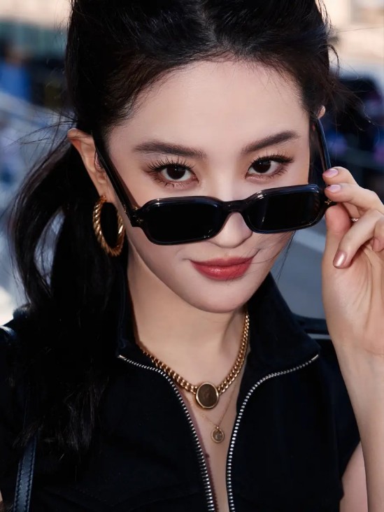 田朴珺《甄嬛传》争议背后：从演员到制片人的身份突围