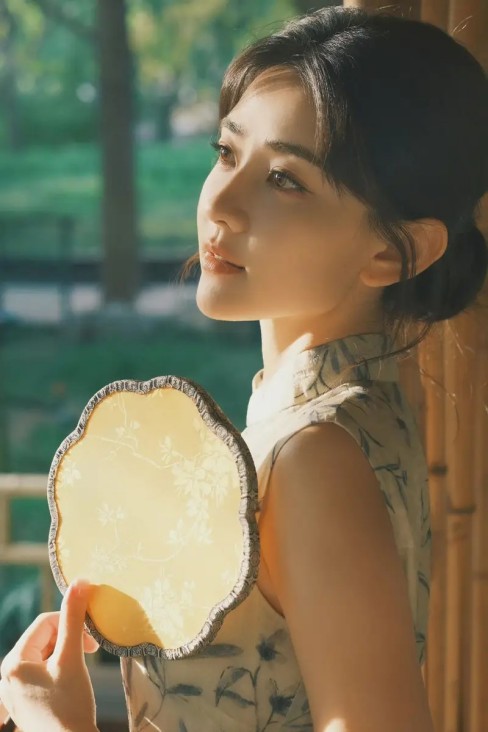 一百美元的实验：2025年