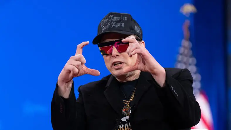 净利暴跌70%，谁来接盘“入冬”的水井坊